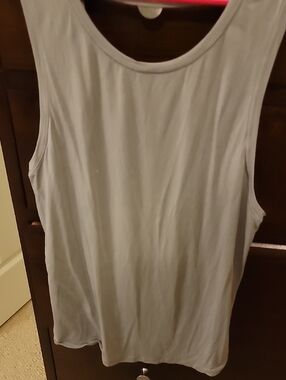 lululemon athletica Light Gray Scoop Neck Tank Top